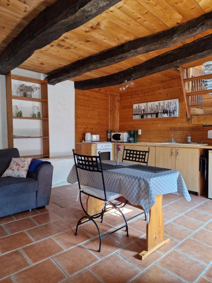 Gite Rustique En Centre Bretagne Laniscat エクステリア 写真